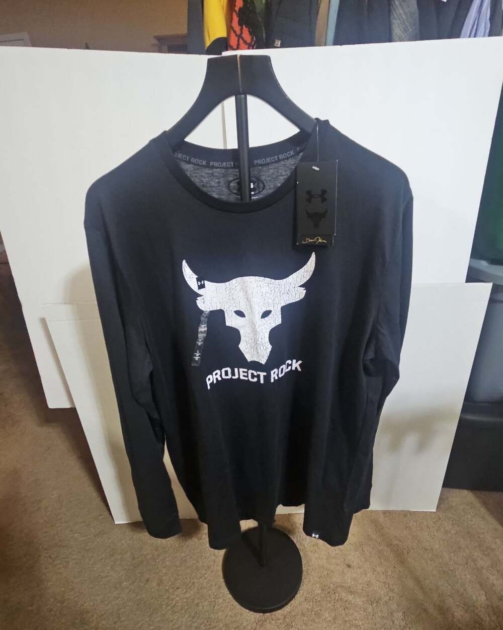 Under Armour Project Rock Long Sleeve Size L Black Brahma Bull